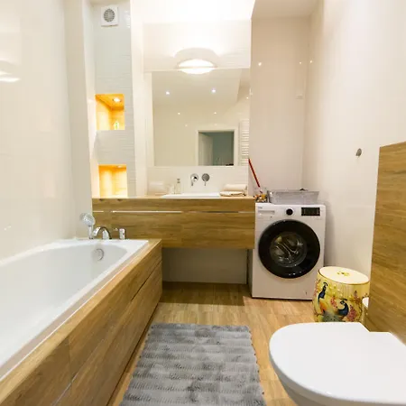 Apartman Big Old Town P4you Pl *